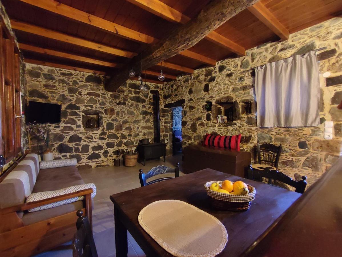 Apartamento Grandma Agatha & Virginia'S Stonehouse Kefálion Exterior foto
